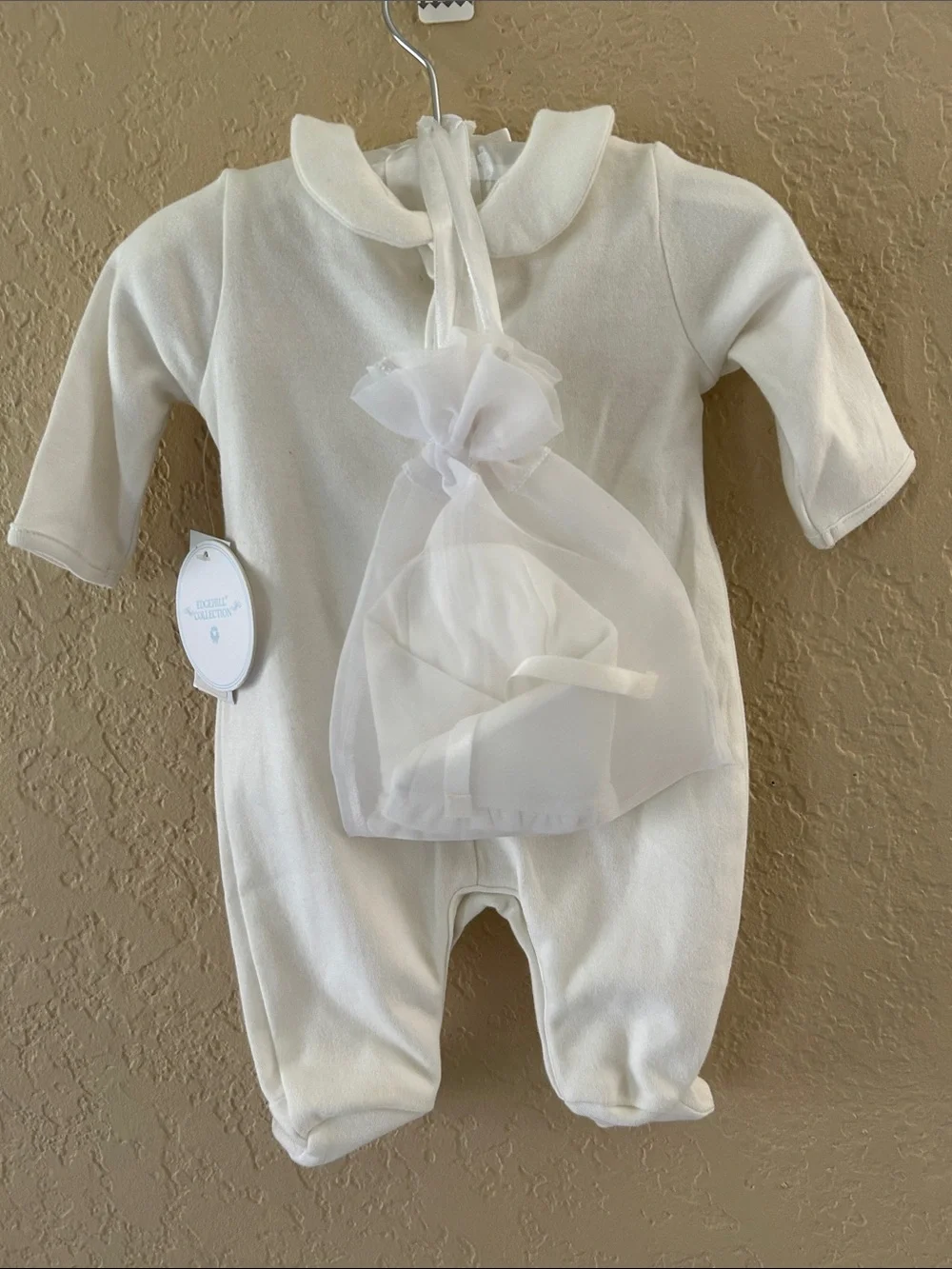 Edgehill Collection ivory footed