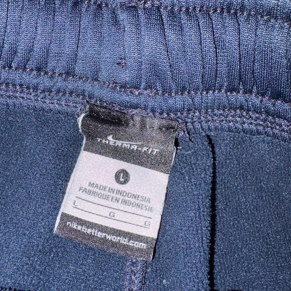 Nike sleek joggers