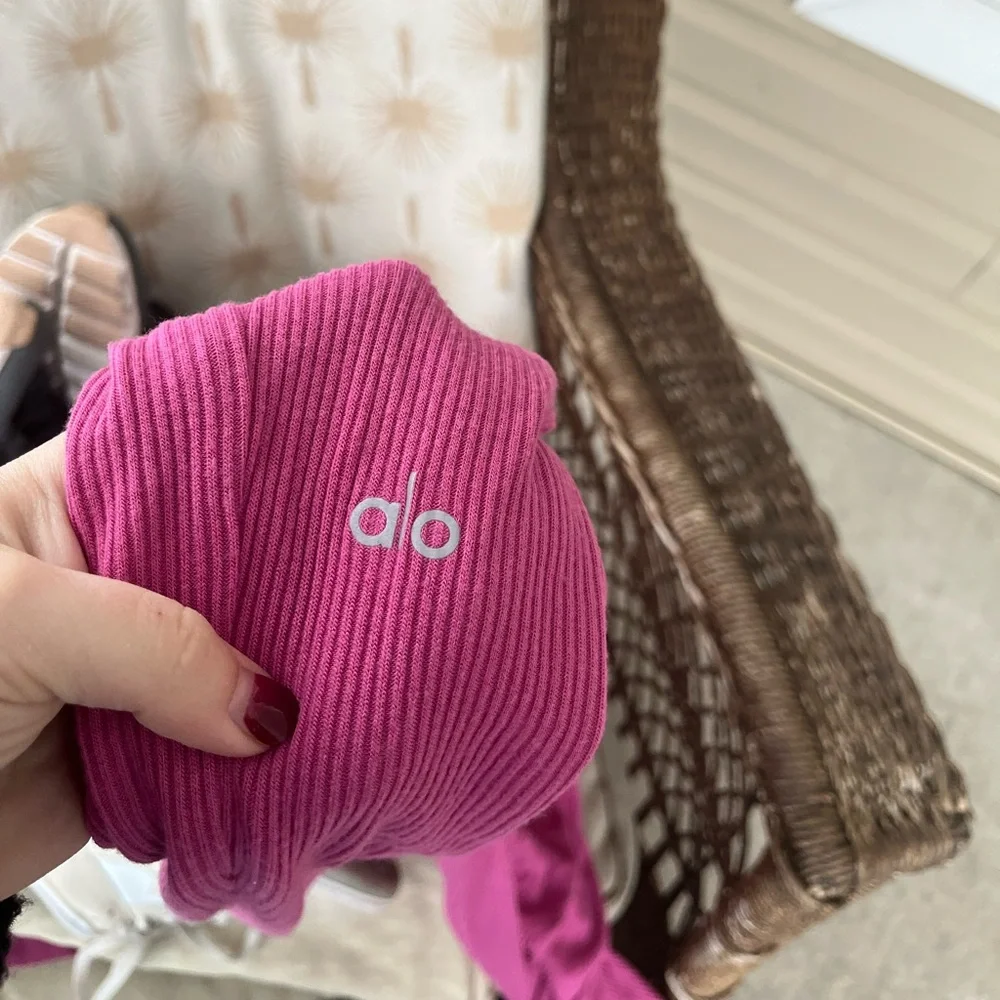ALO Yoga soft ribbed
