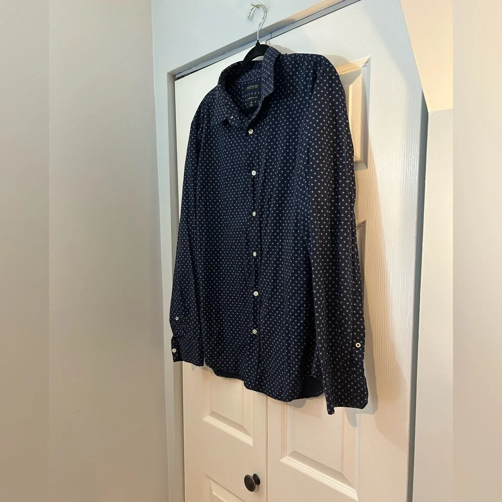 Banana Republic Camden Fit XL Navy Micro Print Button Down Shirt 100% Cotton