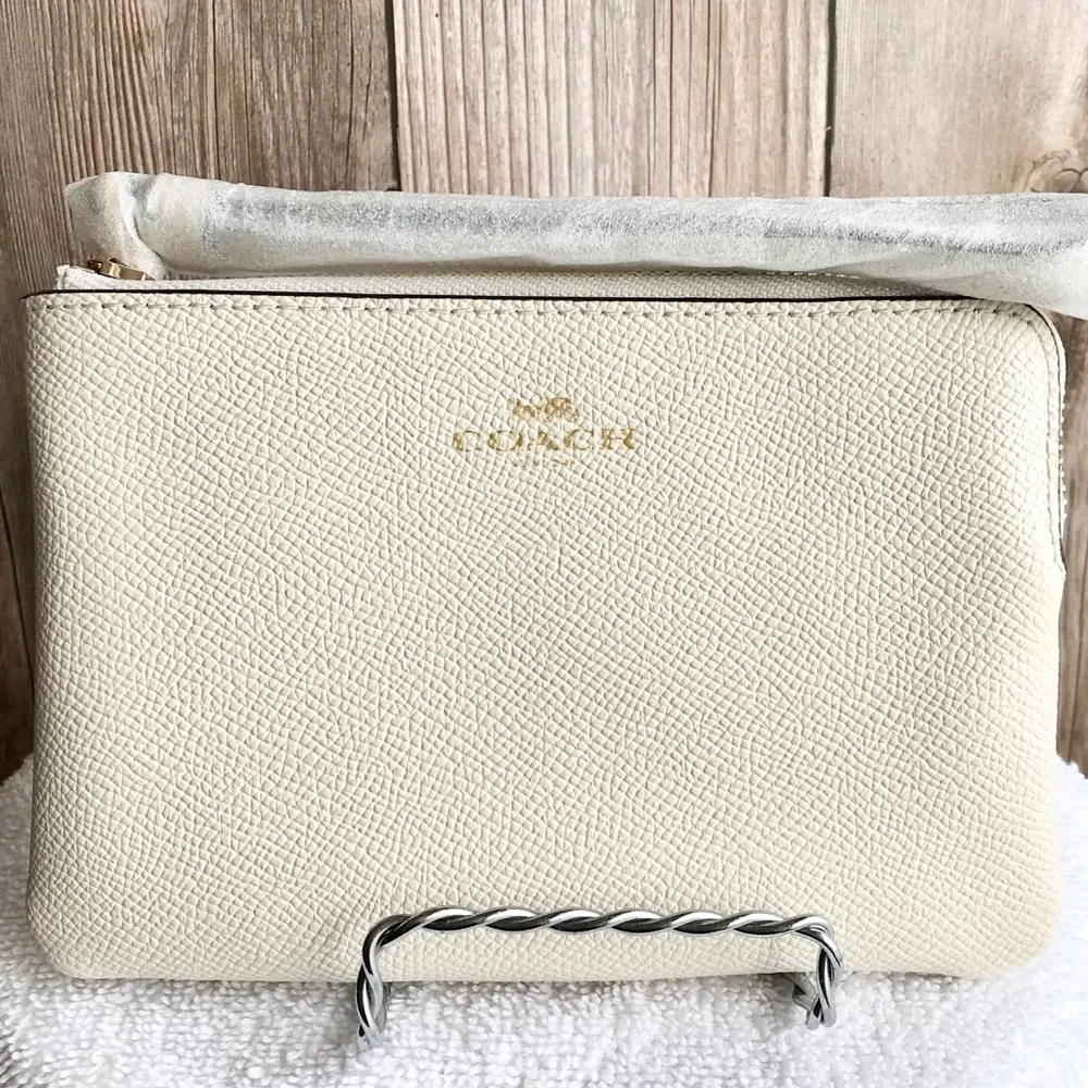 Coach crossgrain leather