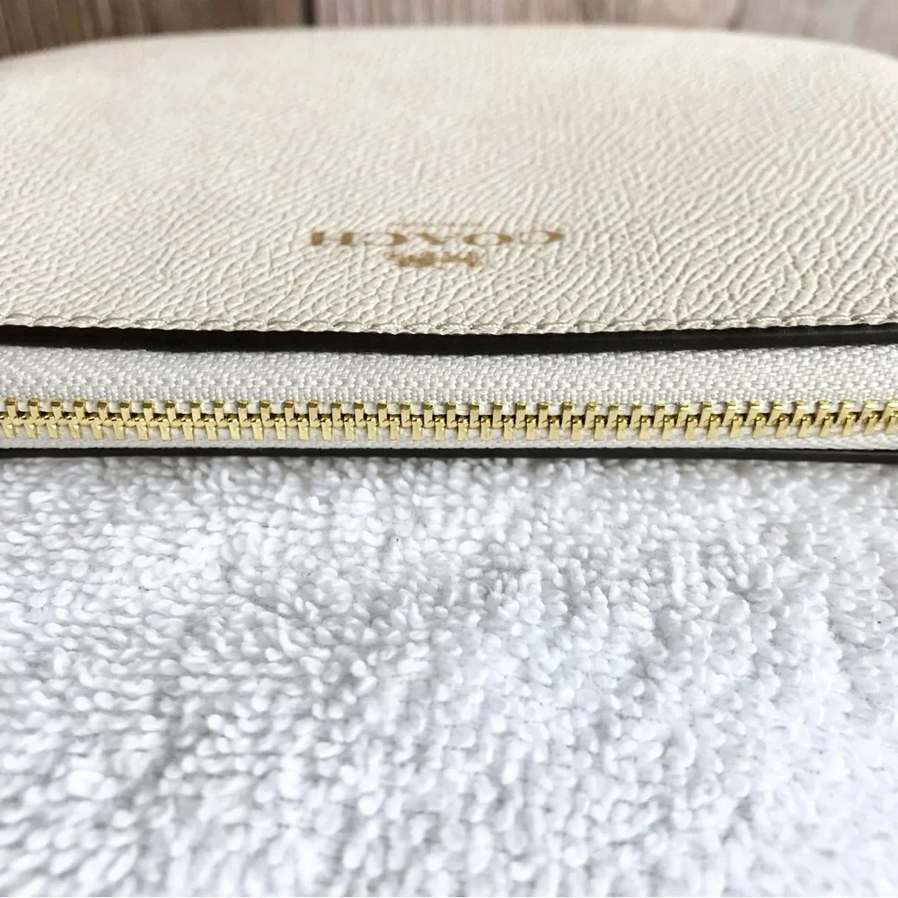 Coach crossgrain leather