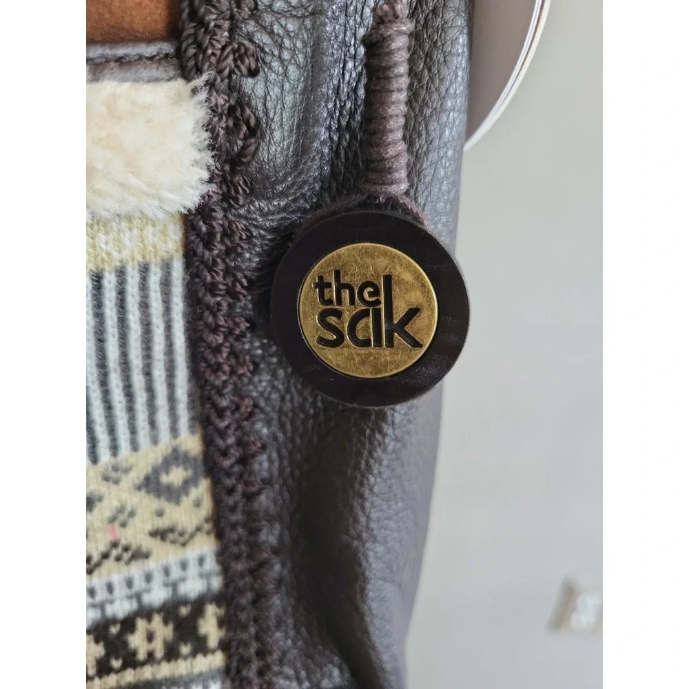 The Sak sak iris