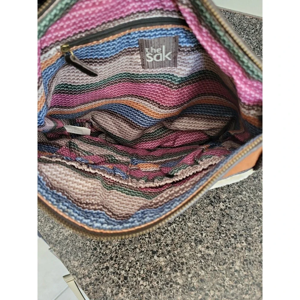 The Sak sak iris