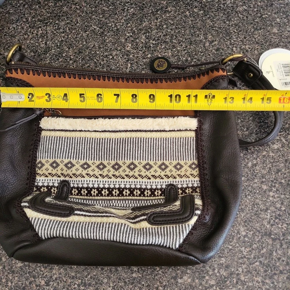 The Sak sak iris