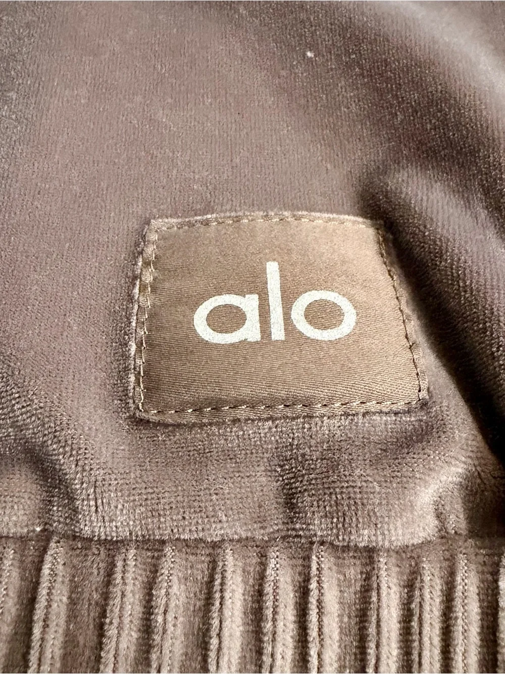 ALO Yoga questions leave
