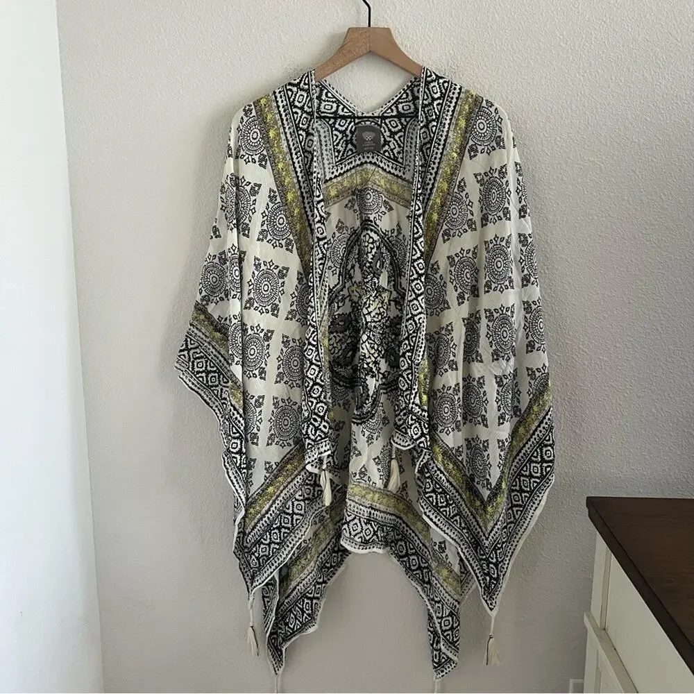 NWT Vince Camuto Topper Poncho Shaw Cover Up NO Arm Holes One Size