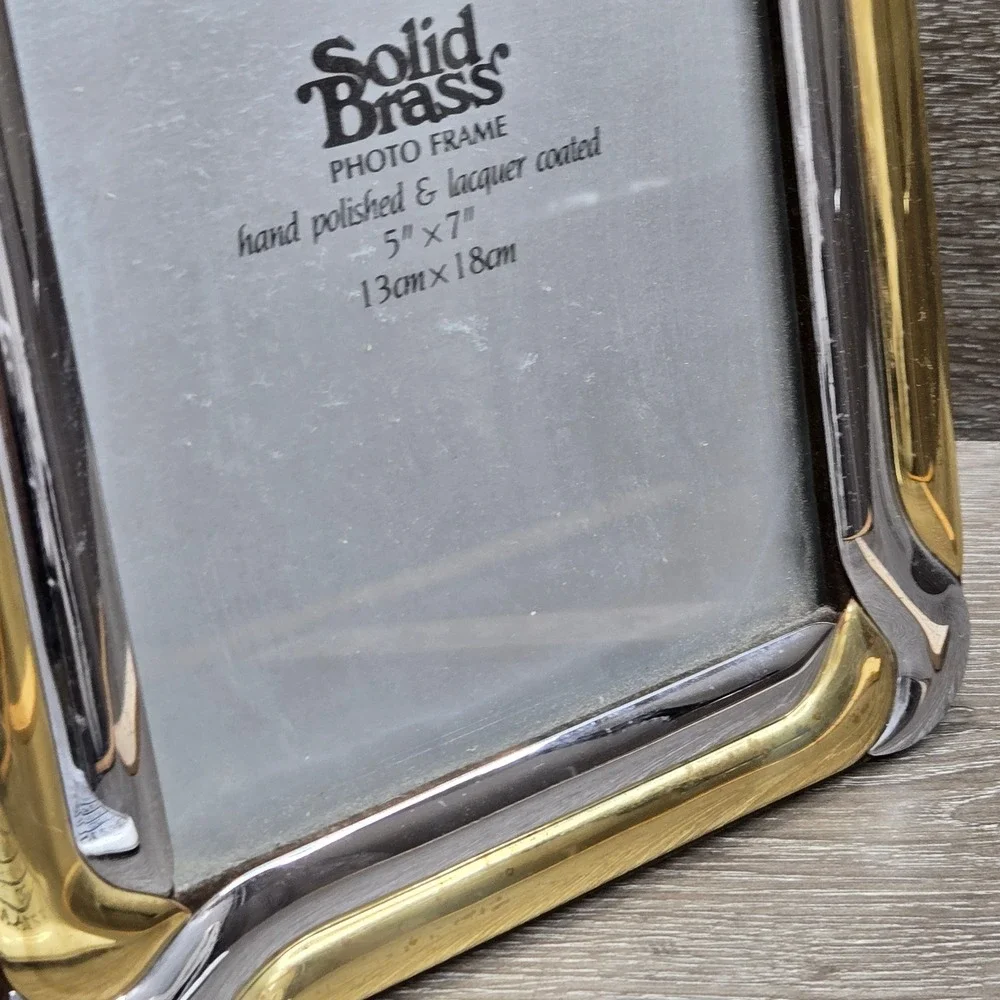 Solid Brass shows light