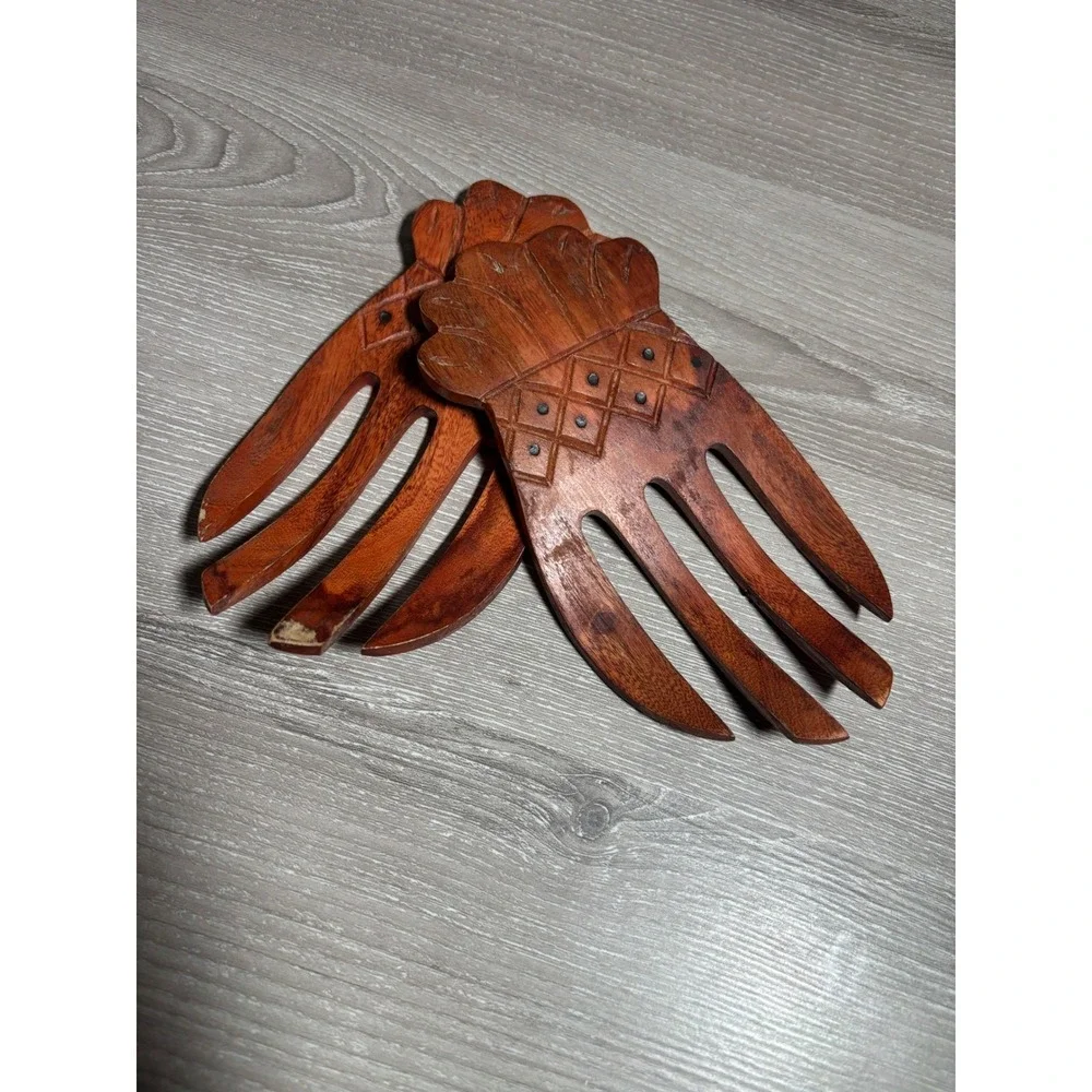 The Unbranded Brand handcrafted wooden