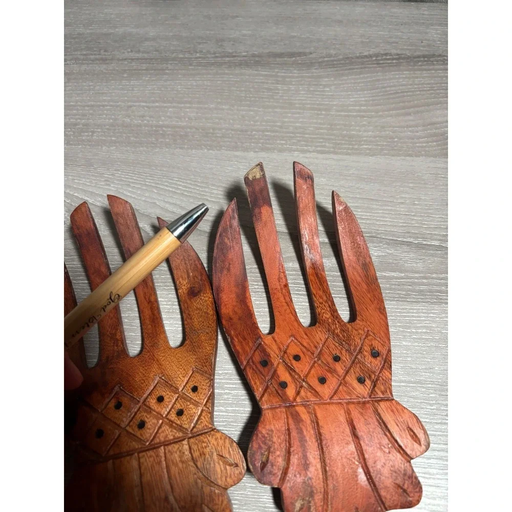 The Unbranded Brand handcrafted wooden