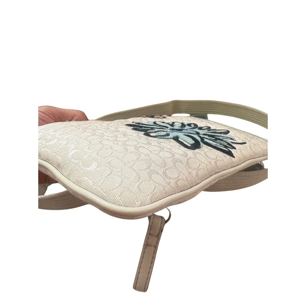 Coach signature jacquard
