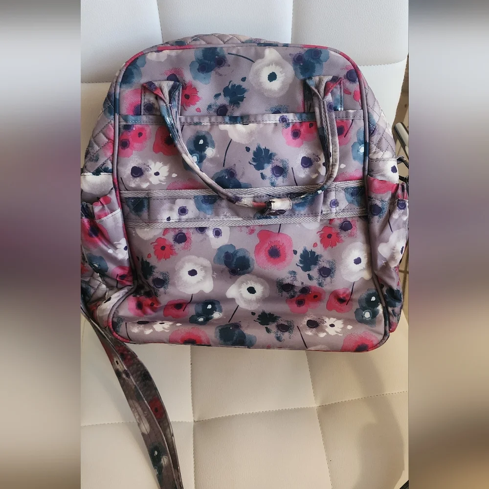 lug stylish functional