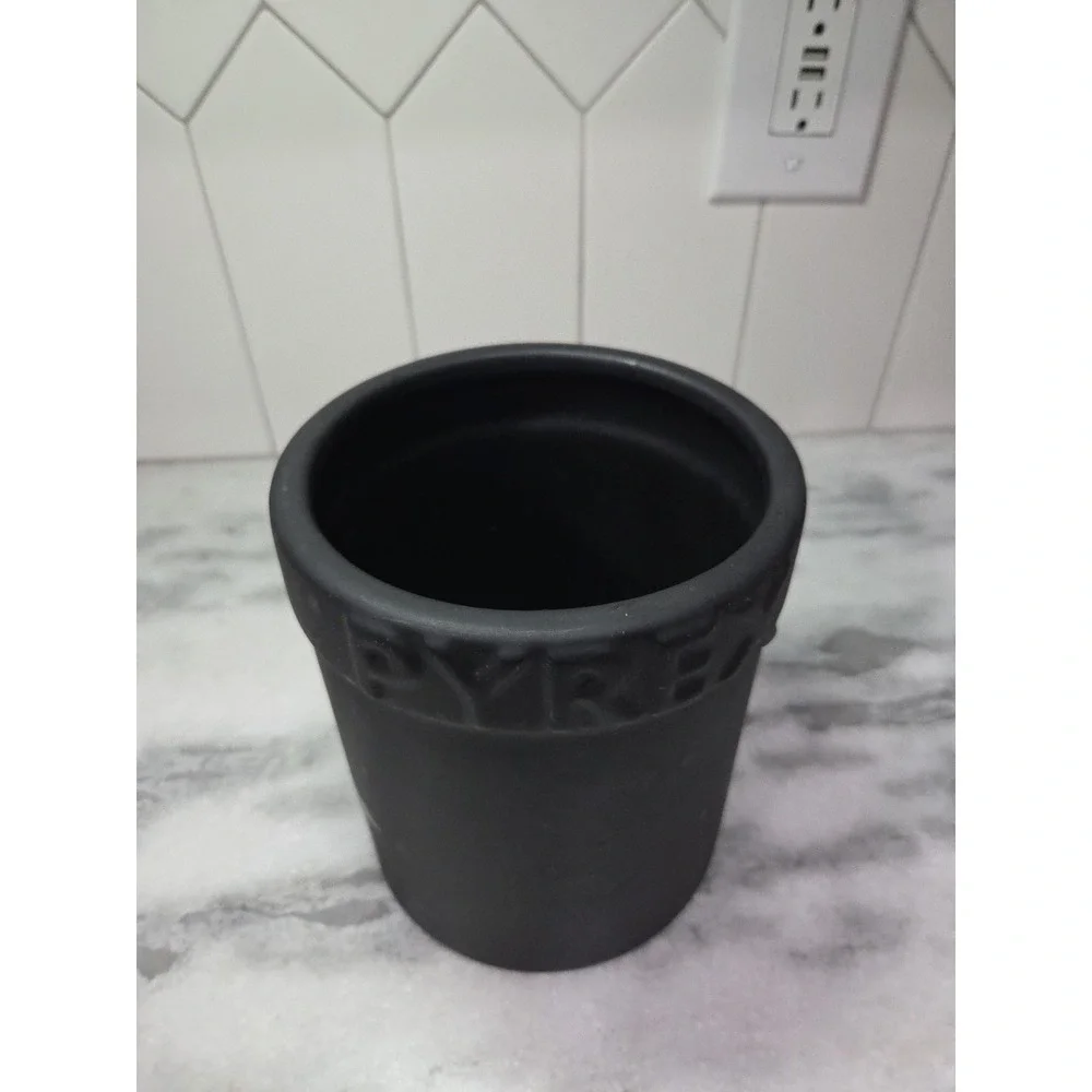 Pyrex matte black