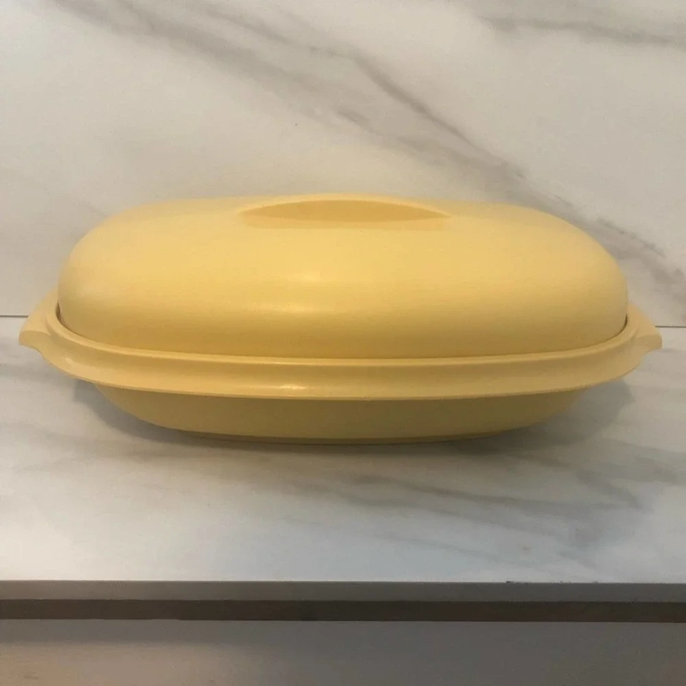 Tupperware serving steamer