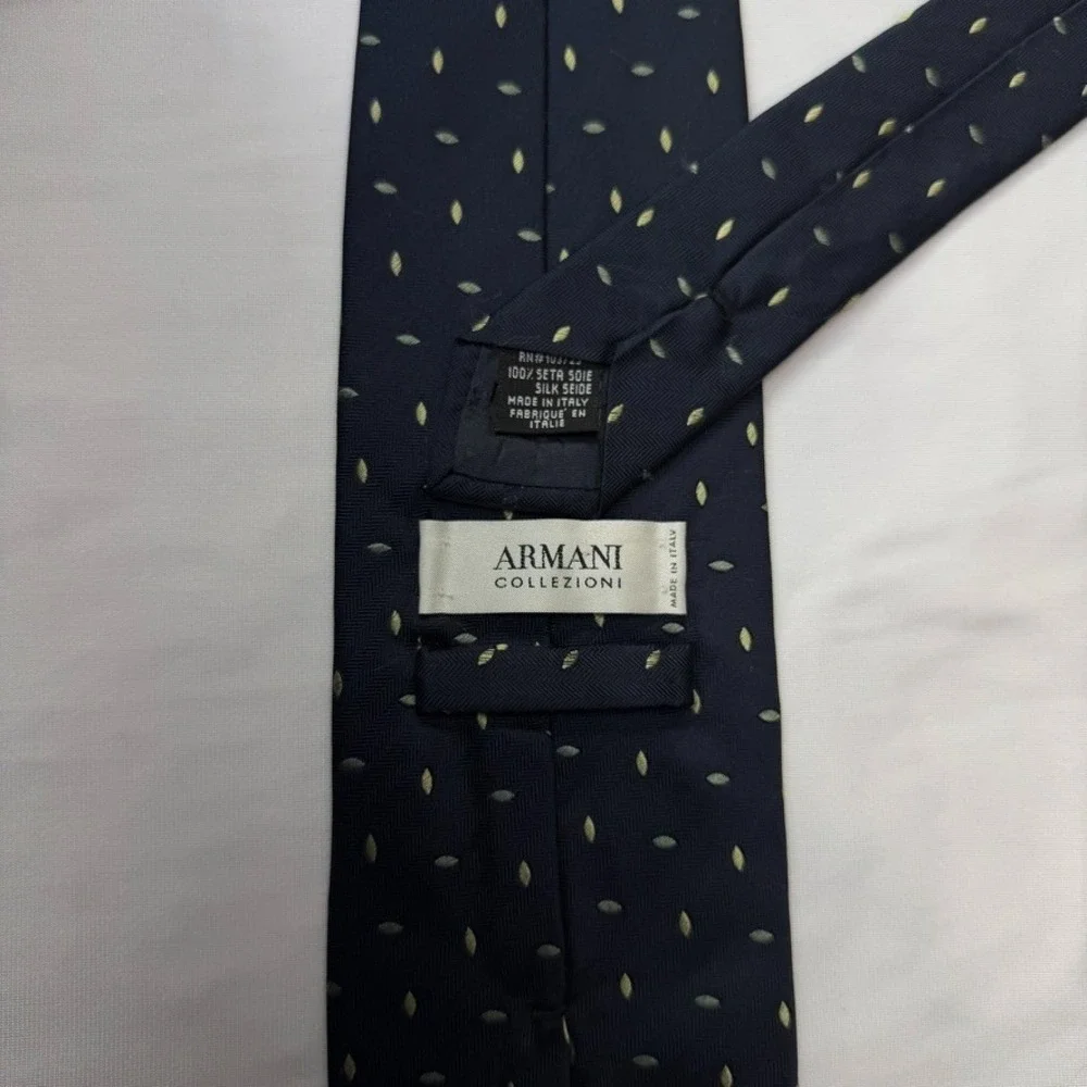 Armani Collezioni armani collezioni