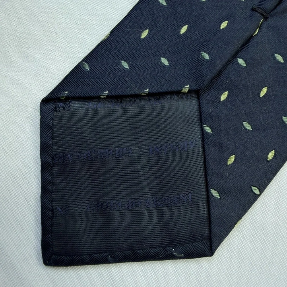 Armani Collezioni armani collezioni