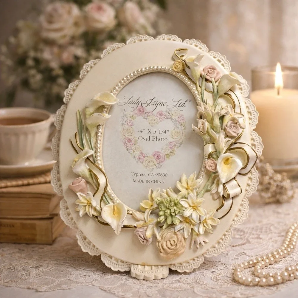 VTG‎ Lady Jayne Ltd Floral Oval Picture Frame 4x5 Romantic Wedding Cottage Chic