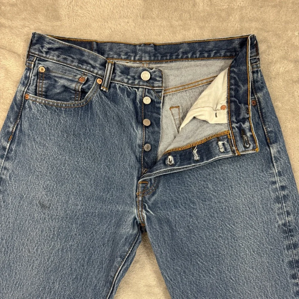 Levis tag says
