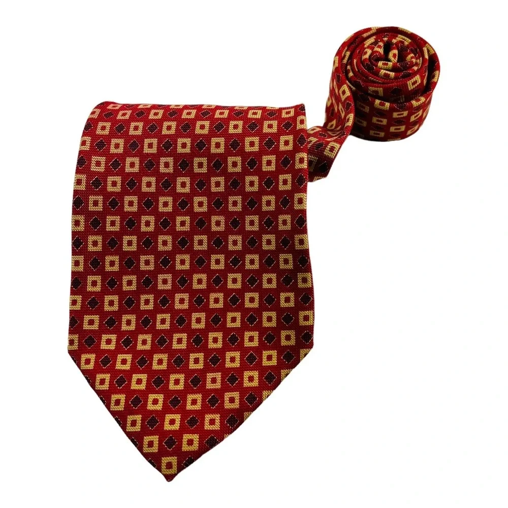 Coach Red‎ w/ Gold Square Silk Tie Mens Size 3.75