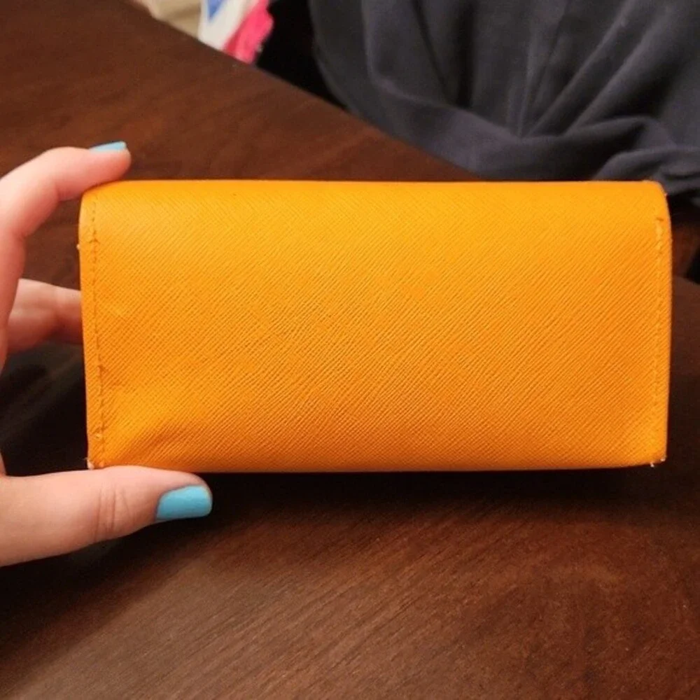 Tory Burch pre owned
