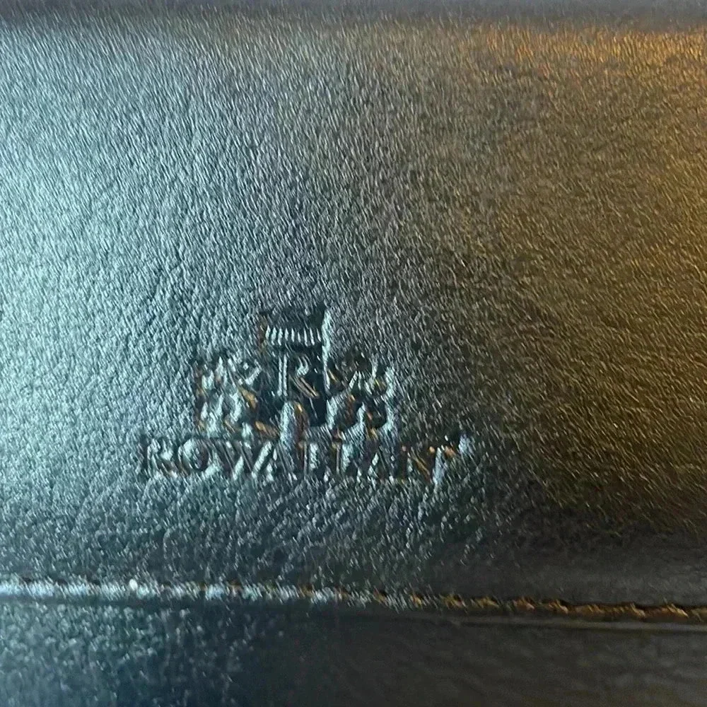 Rowallan cute black