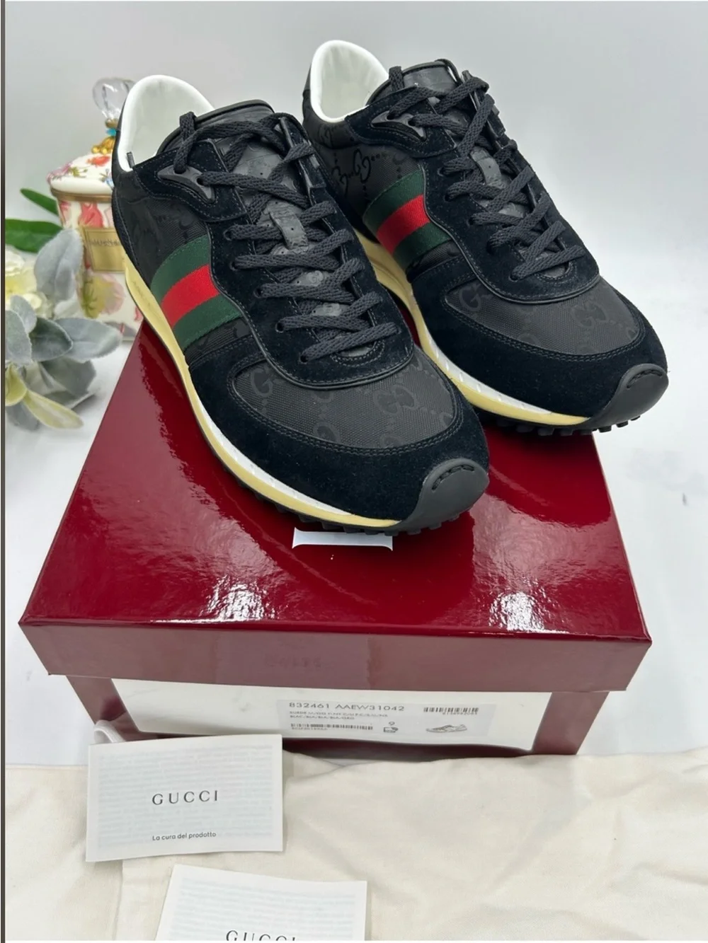 Men’s Gucci re- motion stripe sneakers size 9 fits 10 US made in Italy