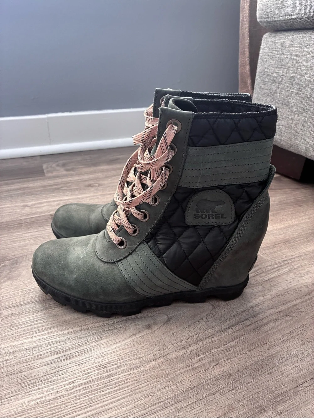 Sorel wedge ankle