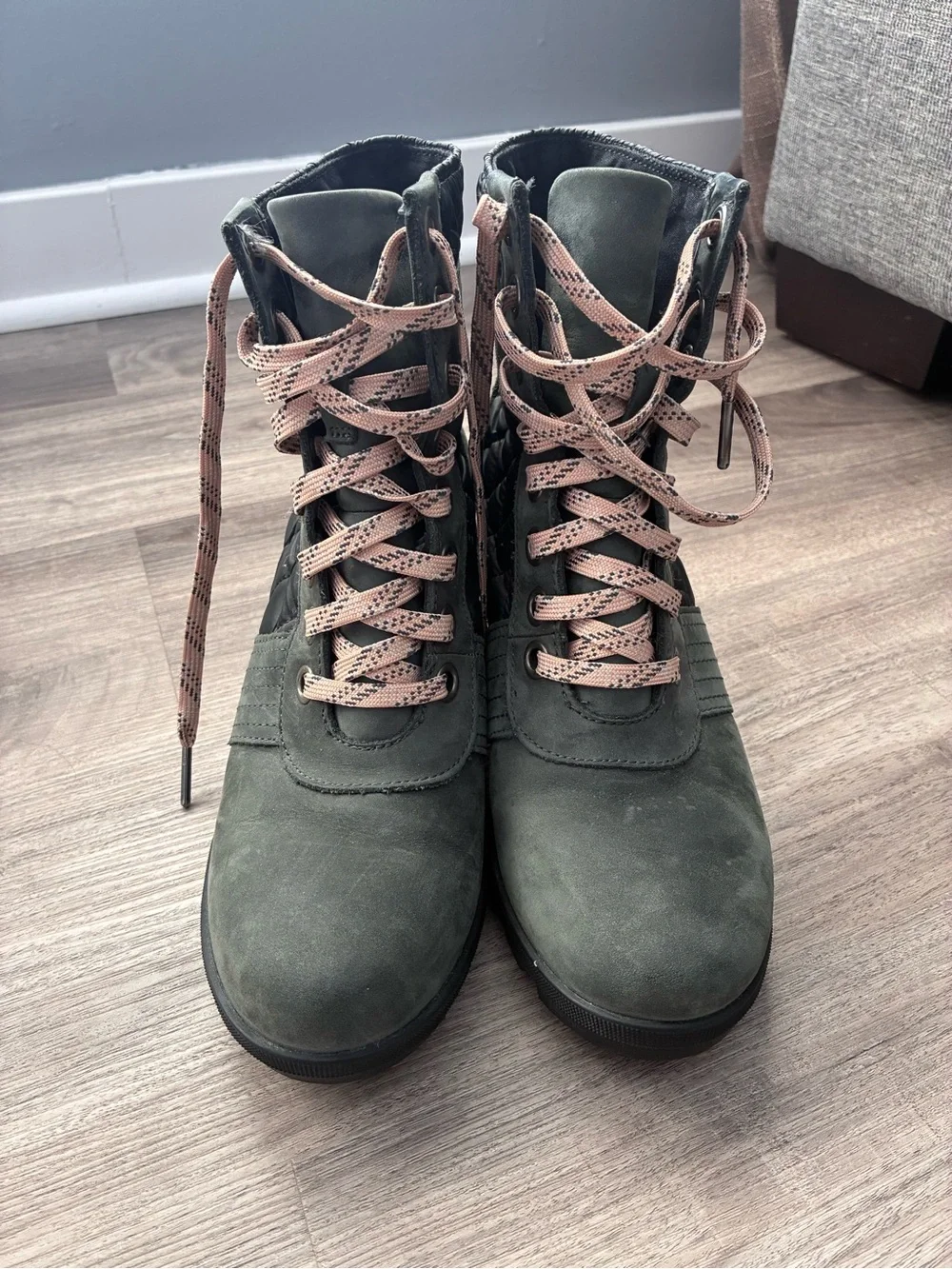 Sorel wedge ankle