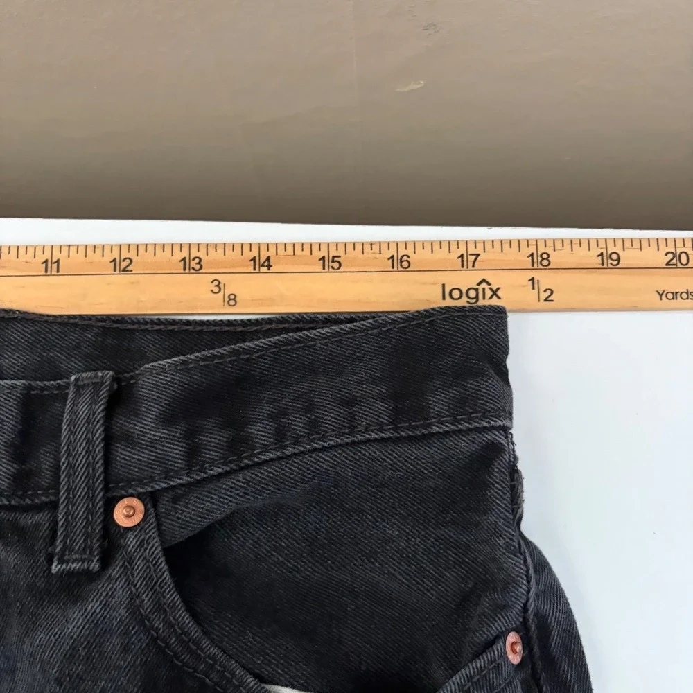 Levis size 35x32