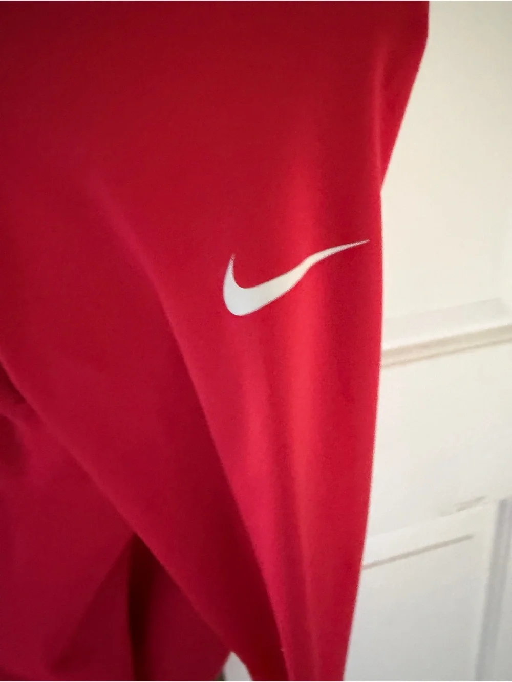 Nike women pullover