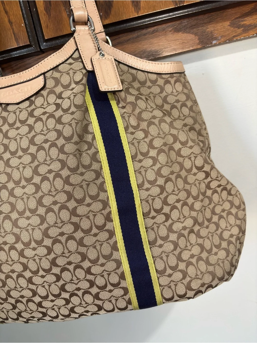 Coach tote signature