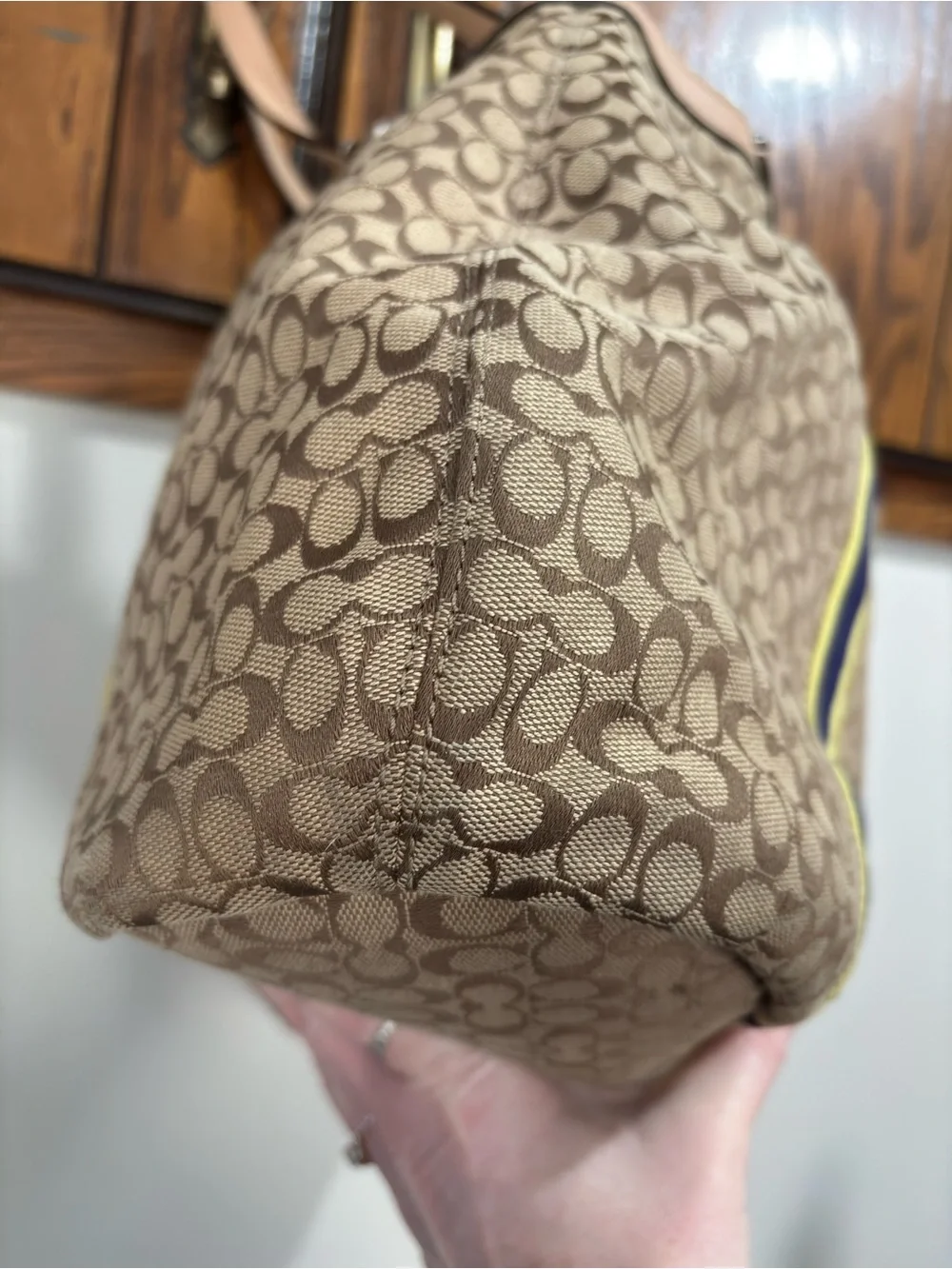 Coach tote signature