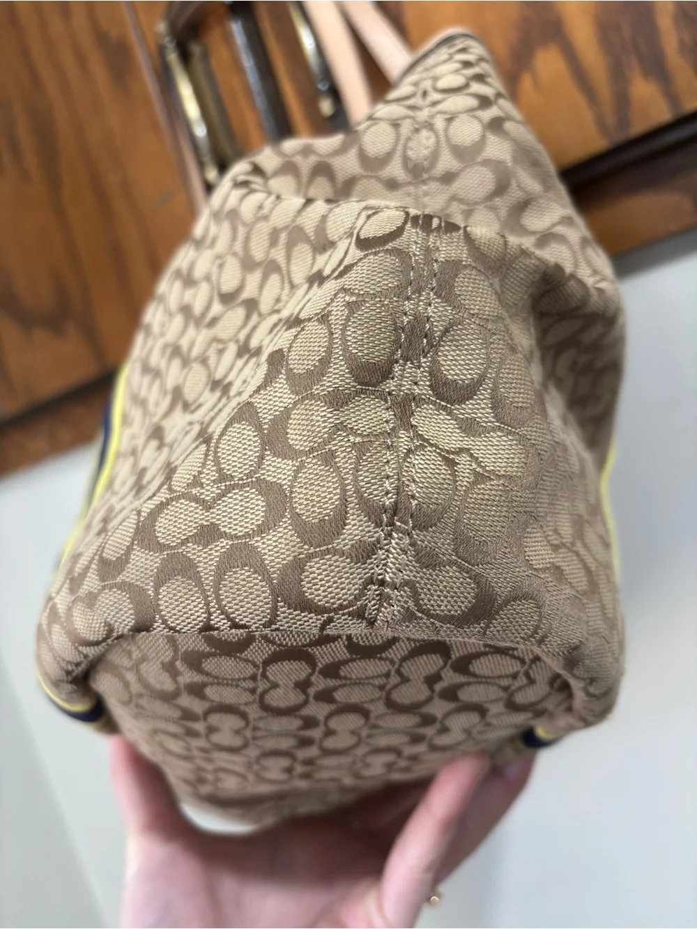 Coach tote signature