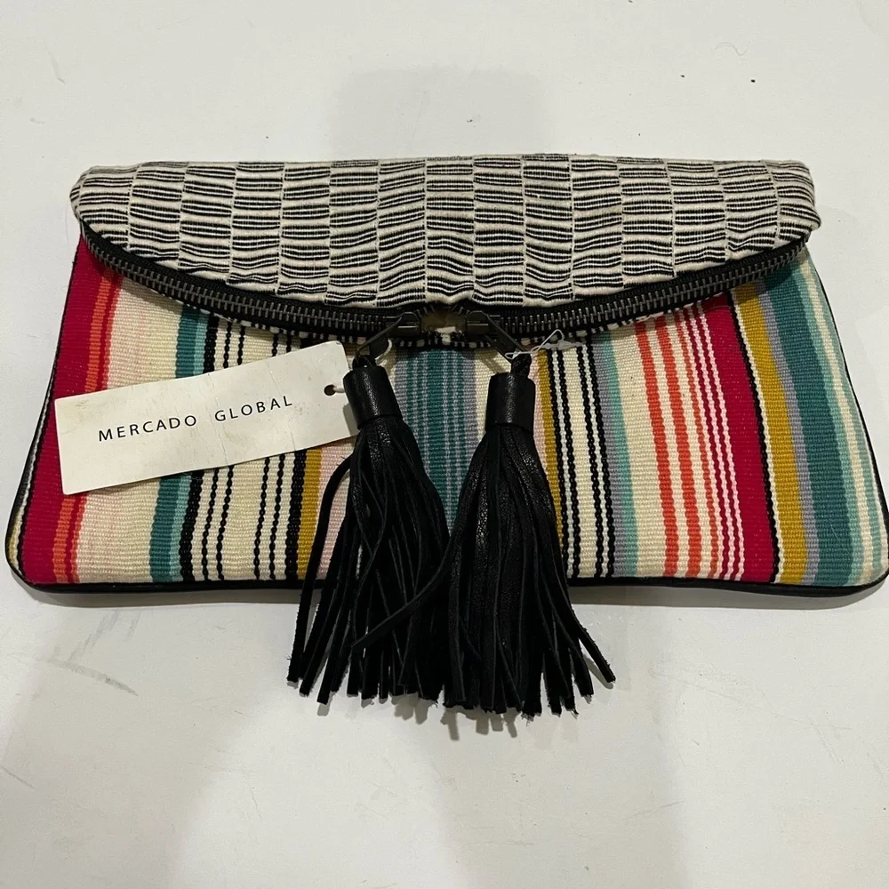 Global Market hand back hand made