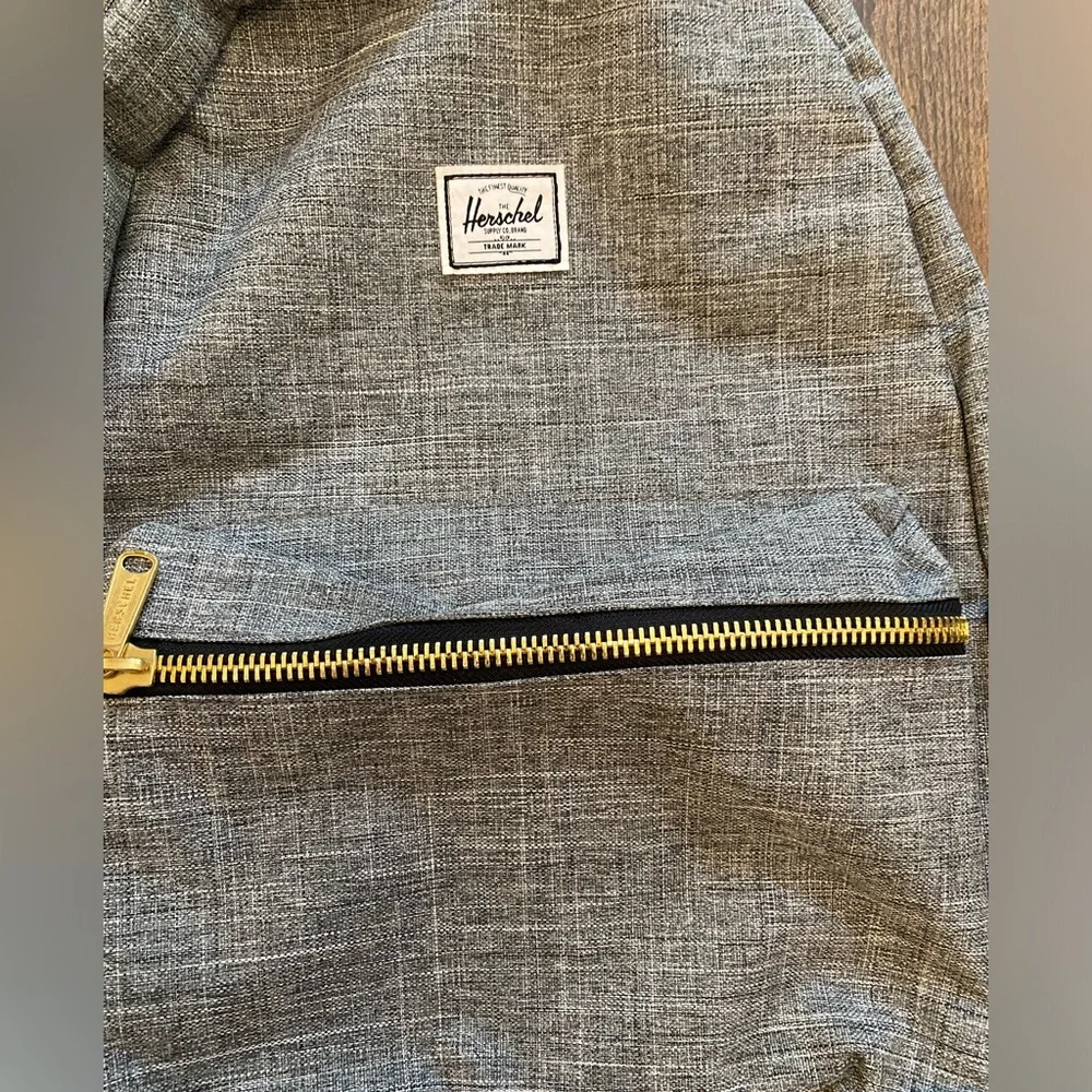 Herschel Supply Company stylish gray