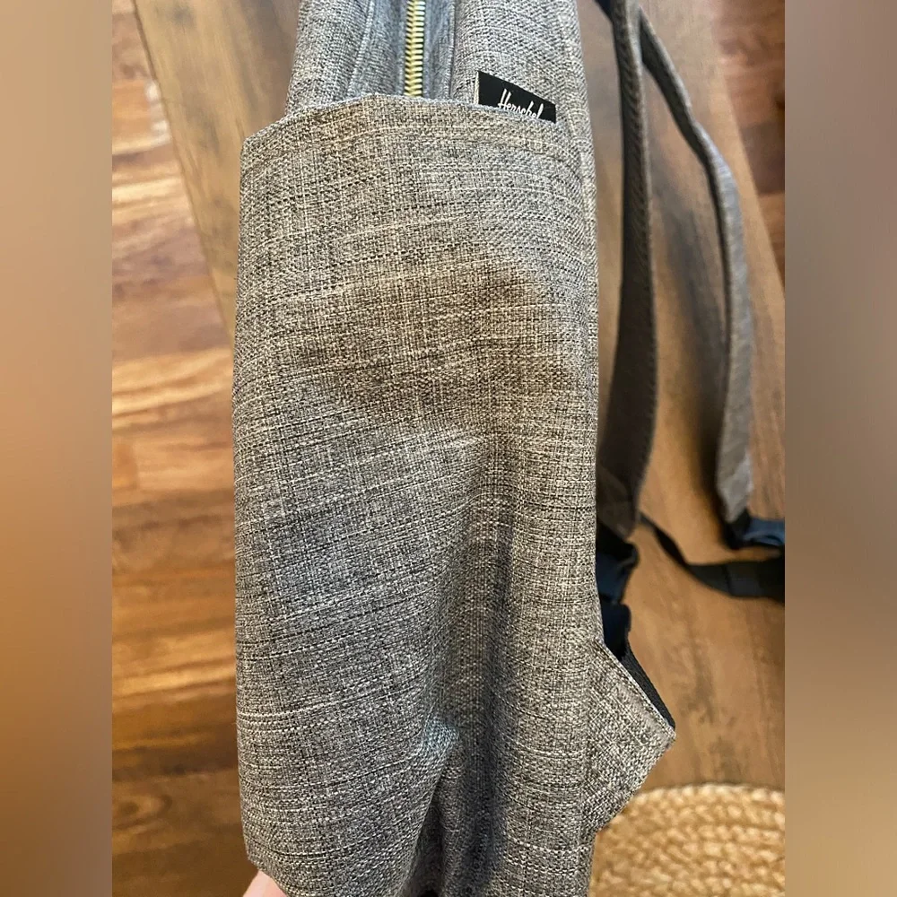 Herschel Supply Company stylish gray