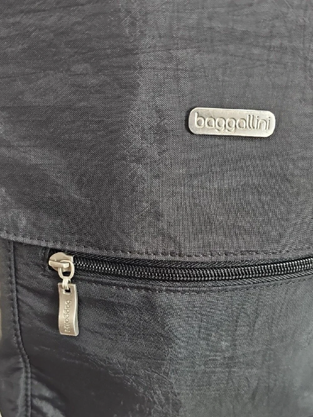 Baggallini black nylon