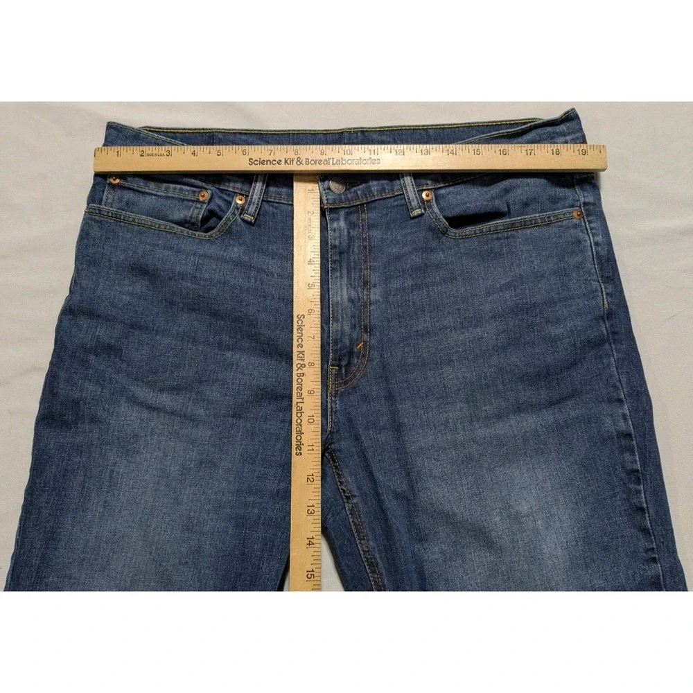 Levis levis 541