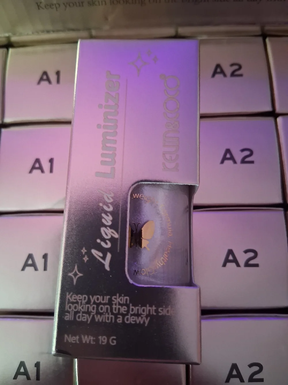 KEVIN & Coco Liquid Luminizer - Shimmer And DEWY