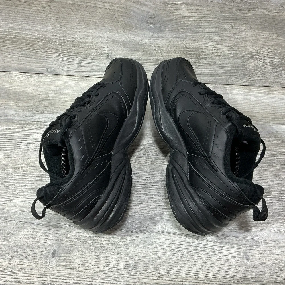 Nike nikes looking