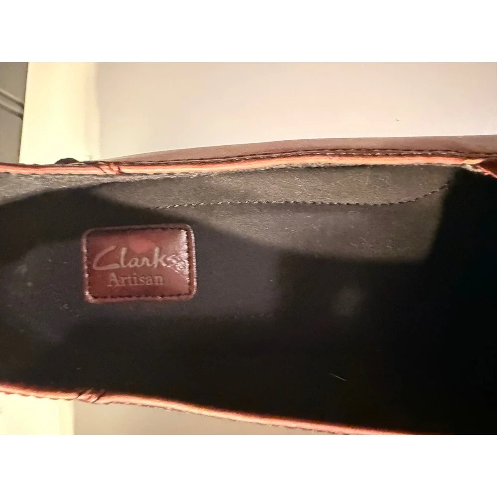 Clarks women burgundy