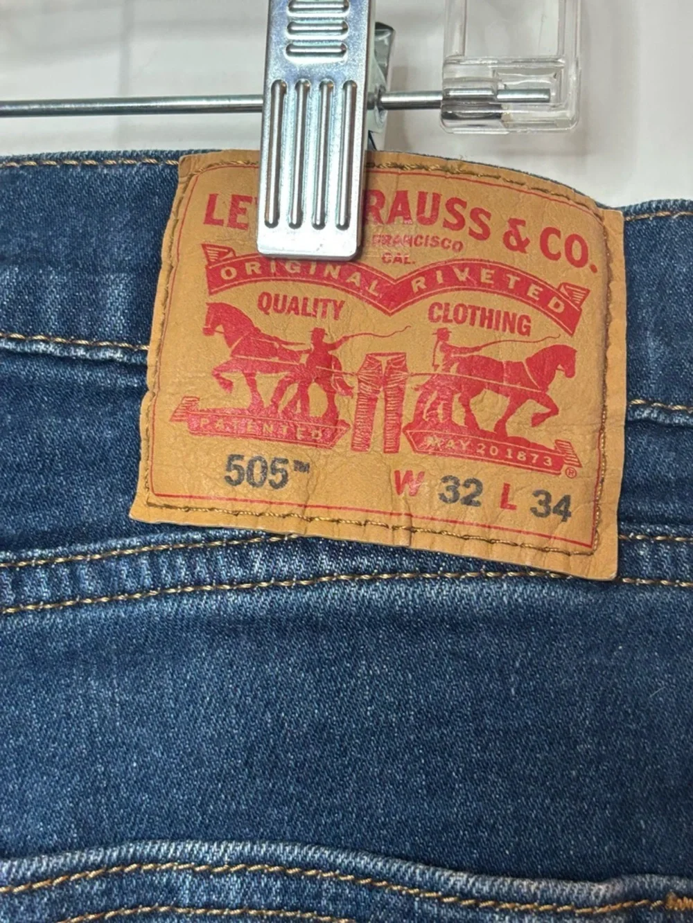 Levis levi men