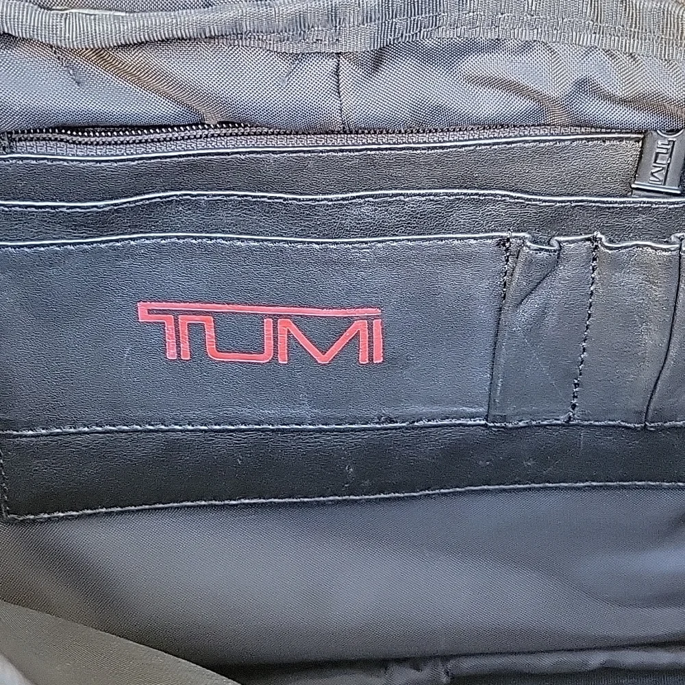 Tumi leather expandable