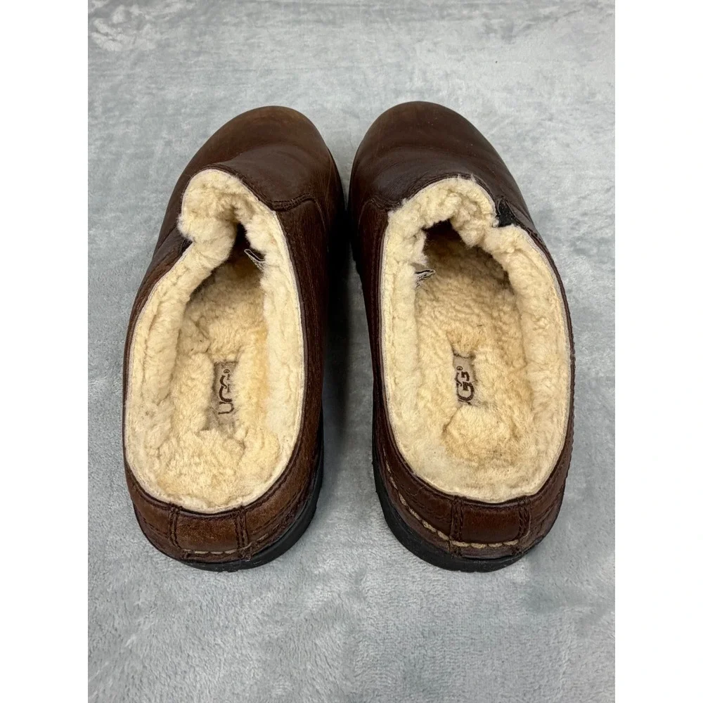 UGG men ascot