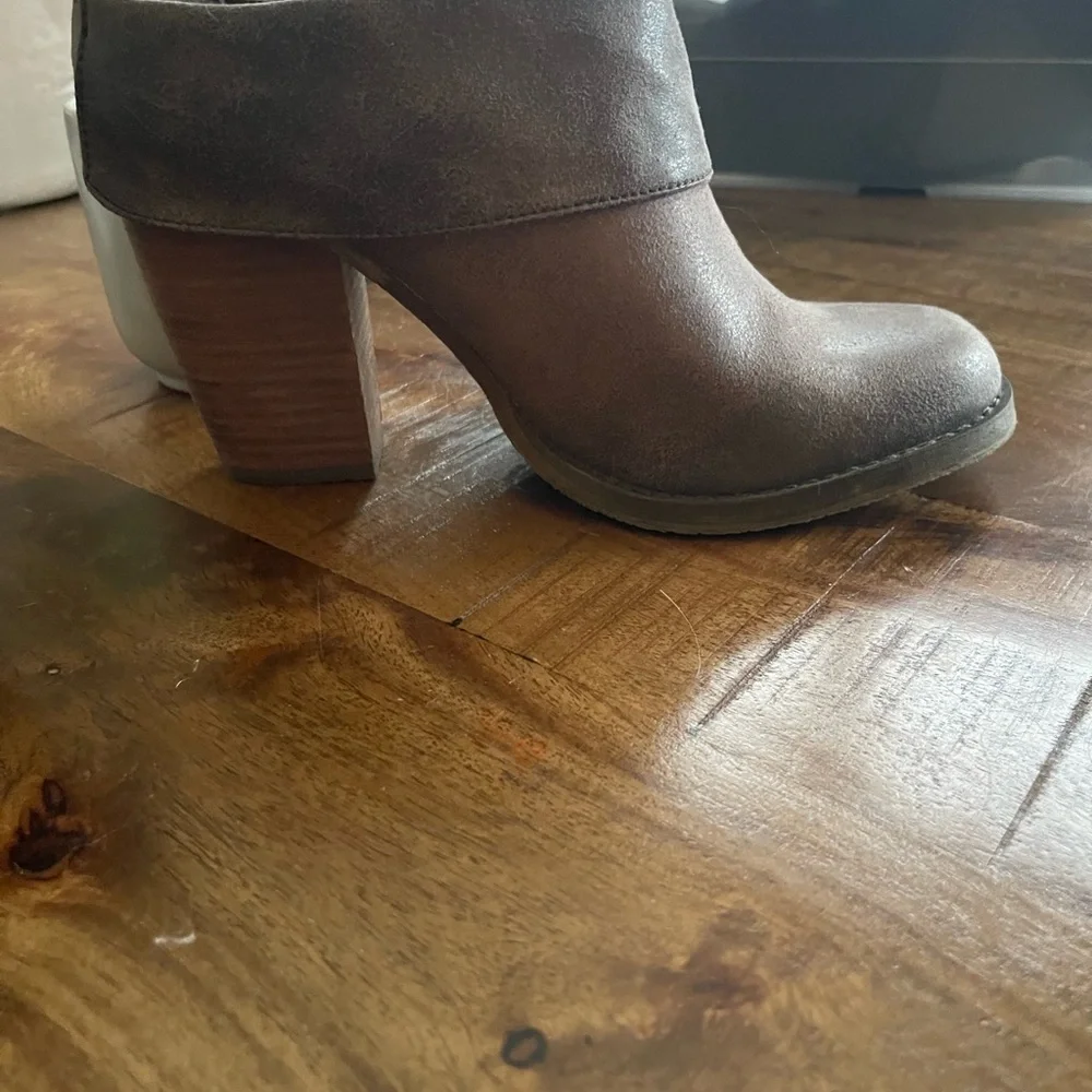 Sbicca adorable bootie