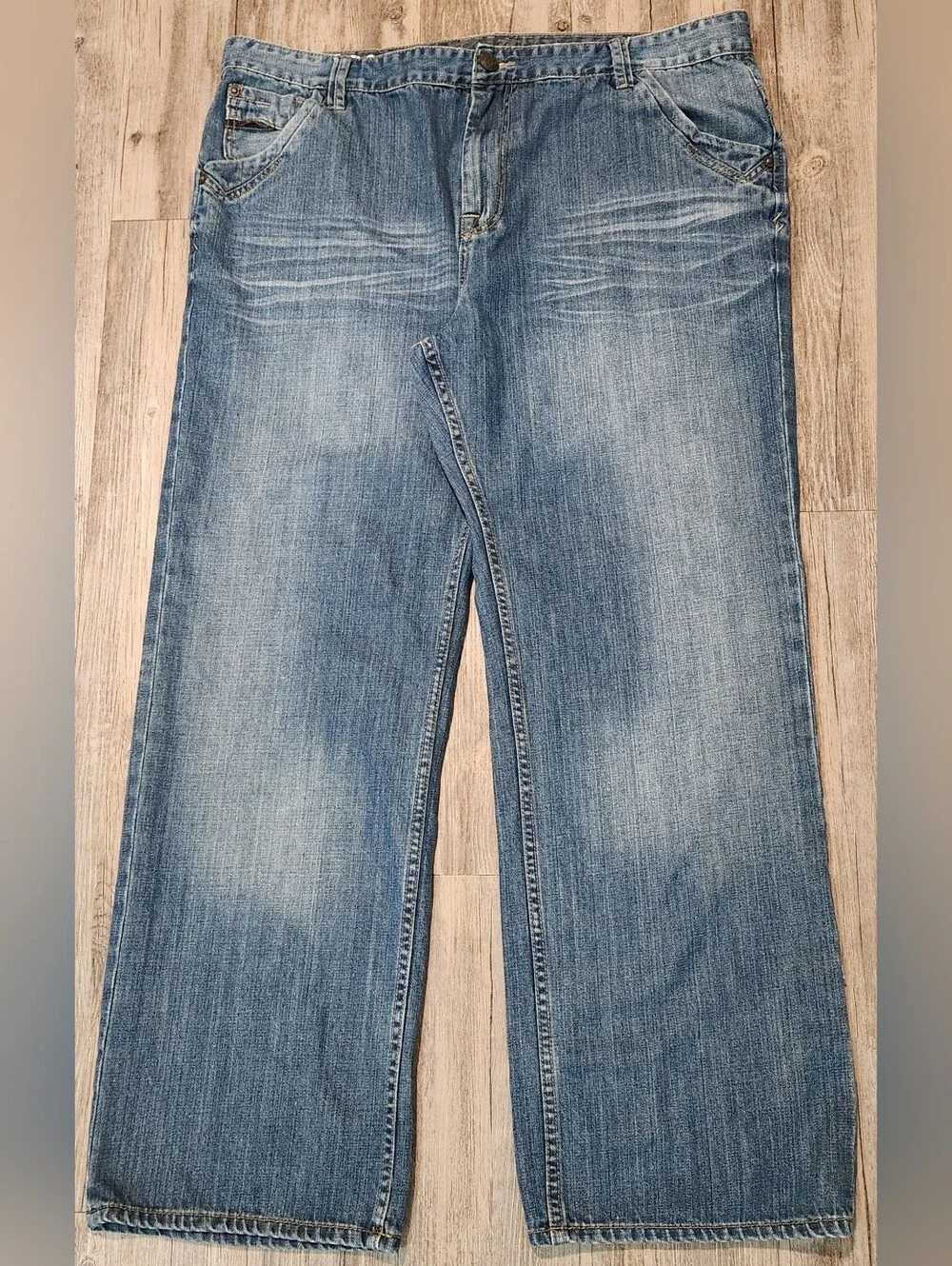 Ecko Unlimited relaxed fit