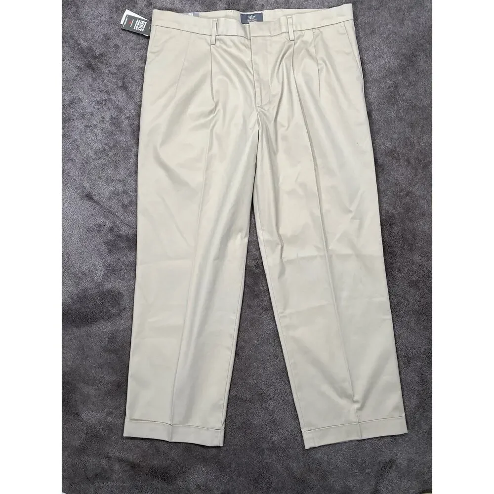 NWT Dockers Pleated Classic Cuffed Fit D3 Iron Free Pants Stretch Khaki Tan Bone