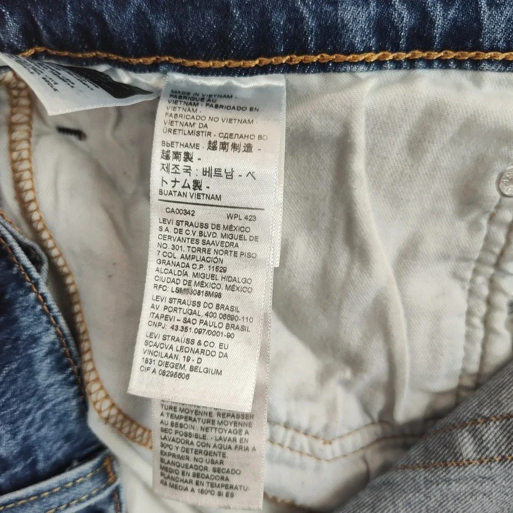 Levis levi 541