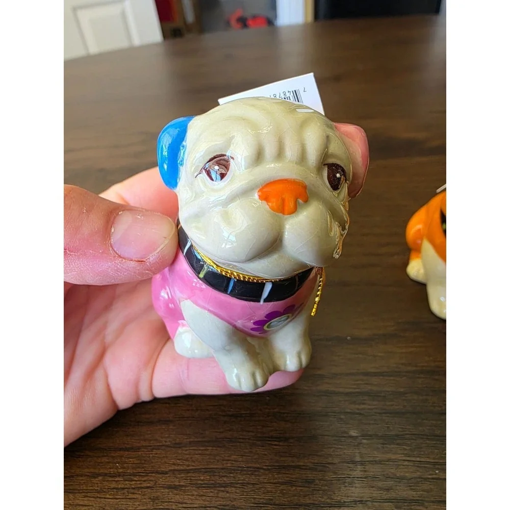 Bulldog add charm