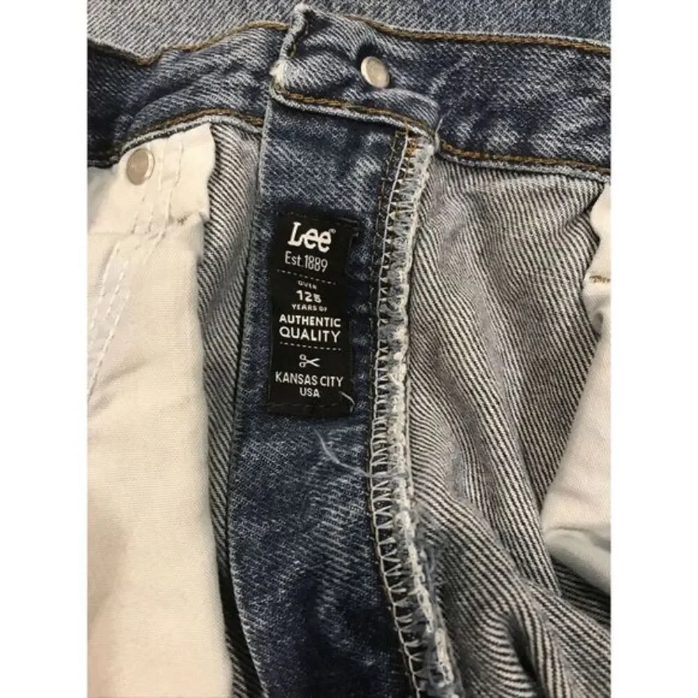 Lee distressed regular